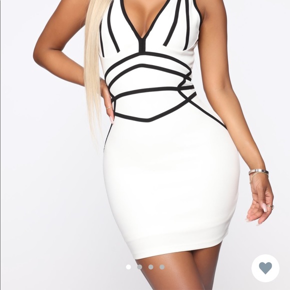 White dress - Picture 3 of 3